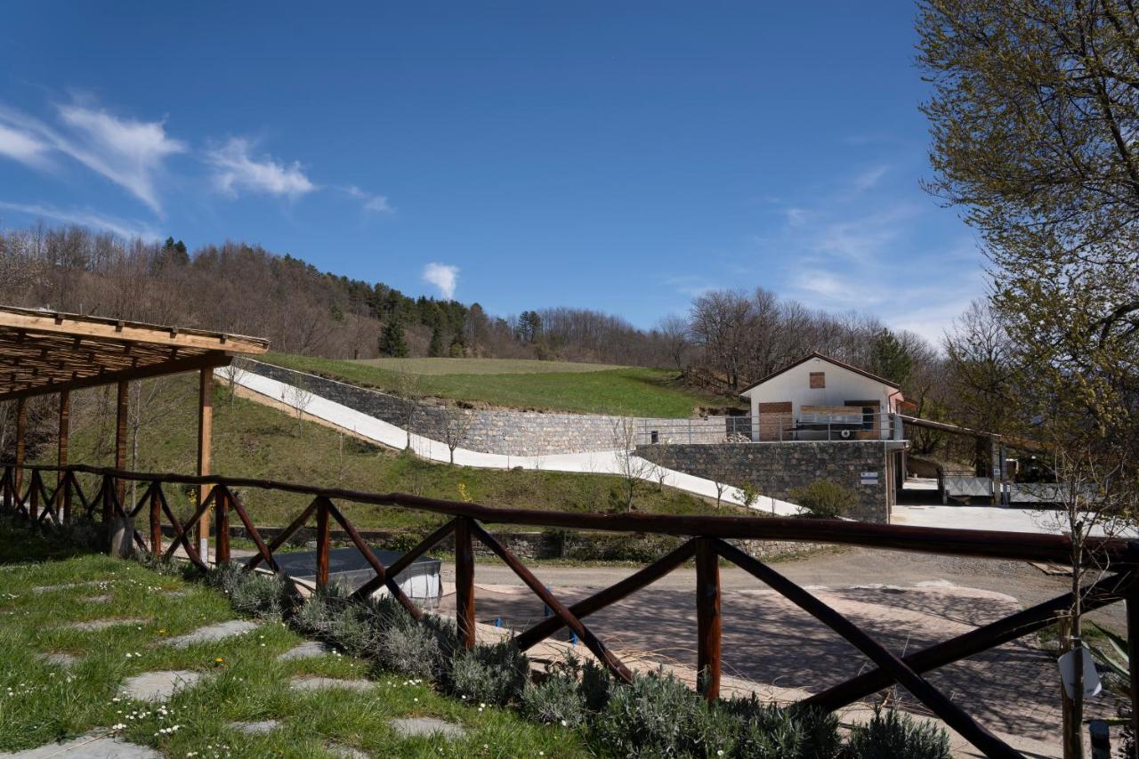 028 - Agriturismo "Il Boschetto" Con Piscina, Pace E Natura - Camera Familiare Cavizzano Exterior photo