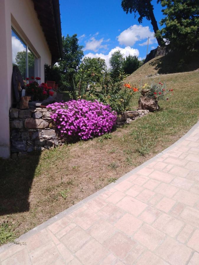 028 - Agriturismo "Il Boschetto" Con Piscina, Pace E Natura - Camera Familiare Cavizzano Exterior photo